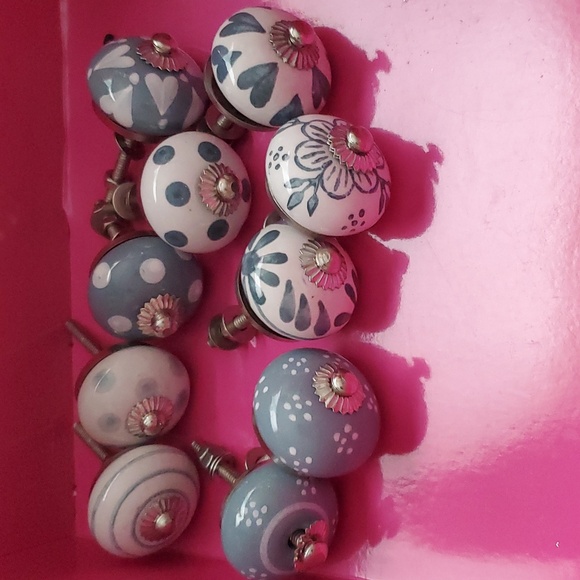 P3-Ceramic New Knobs Set Of 12 Pieces - Picture 1 of 5